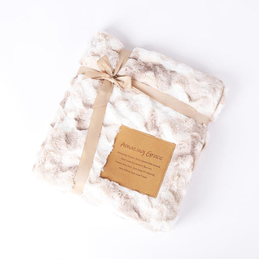 Fluffy Throw With Patch - Amazing Grace